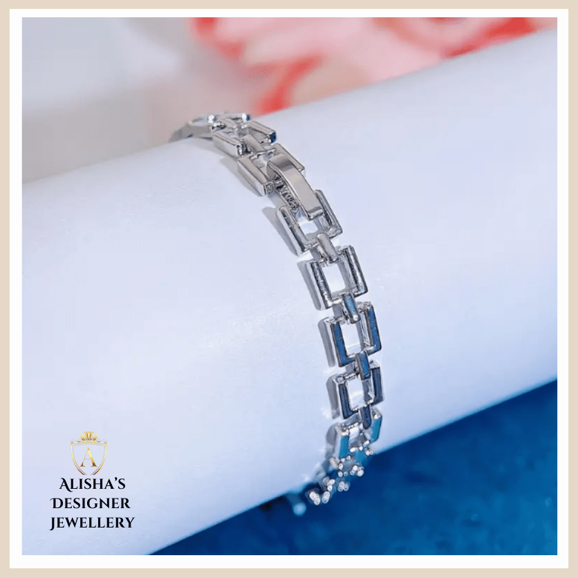 Exquisite Inlaid White Round Crystal Stone Women's Chain Ring Bracelet