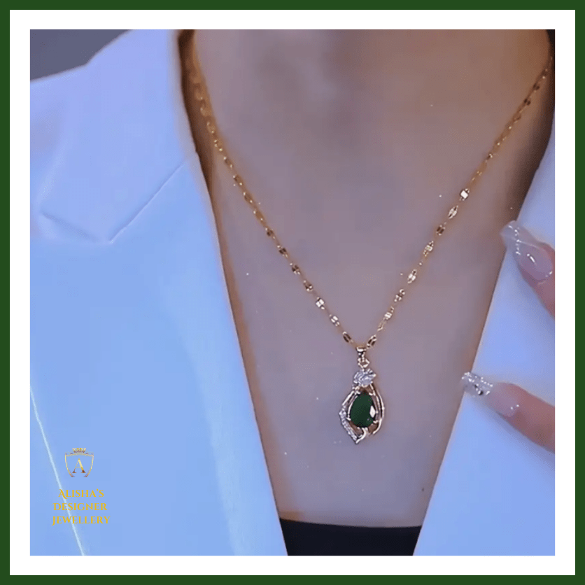 Elegant And Stylish Faux Emerald Pendant