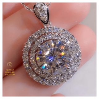 Exquisite-Ladies 4 Prong zirconia Pendant