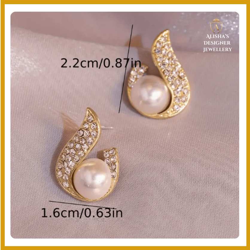 Unique Water Drop Shaped Stud Pearl Earrings